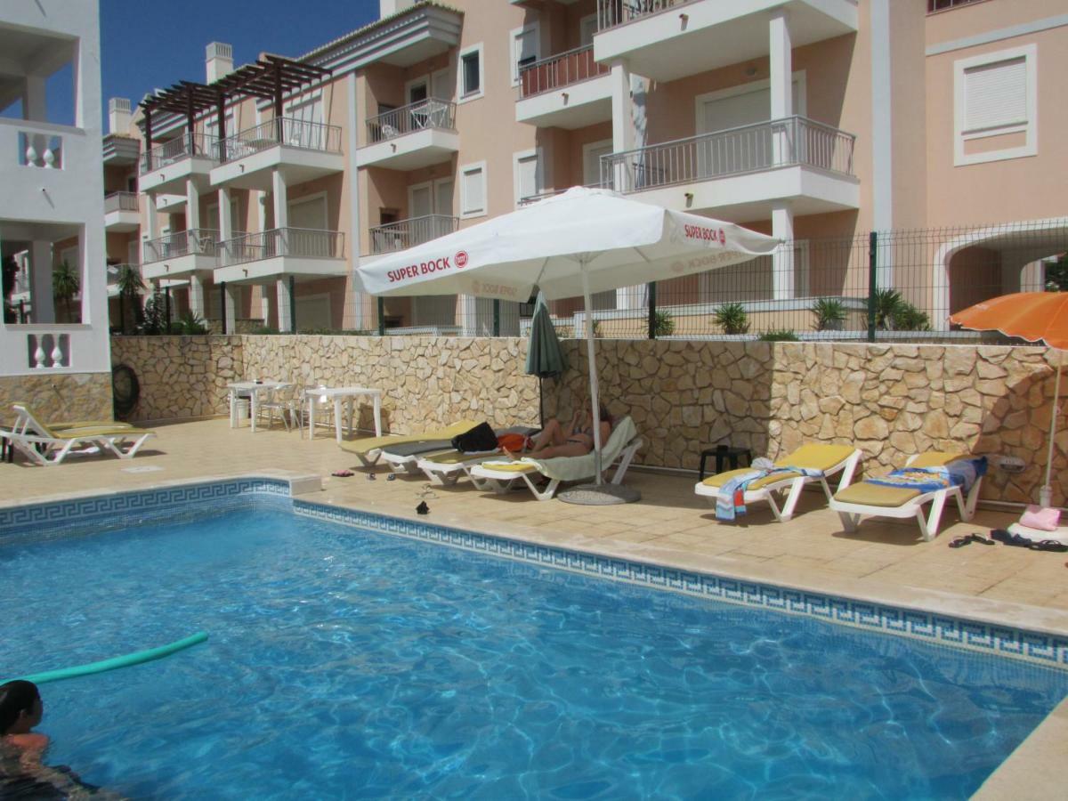 Apartamentos Cabrita Olhos de Agua  Extérieur photo
