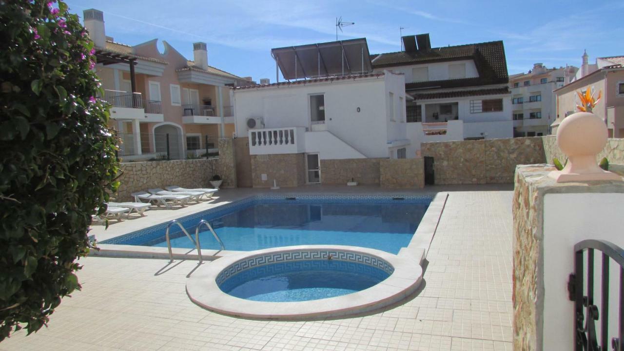 Apartamentos Cabrita Olhos de Agua  Extérieur photo